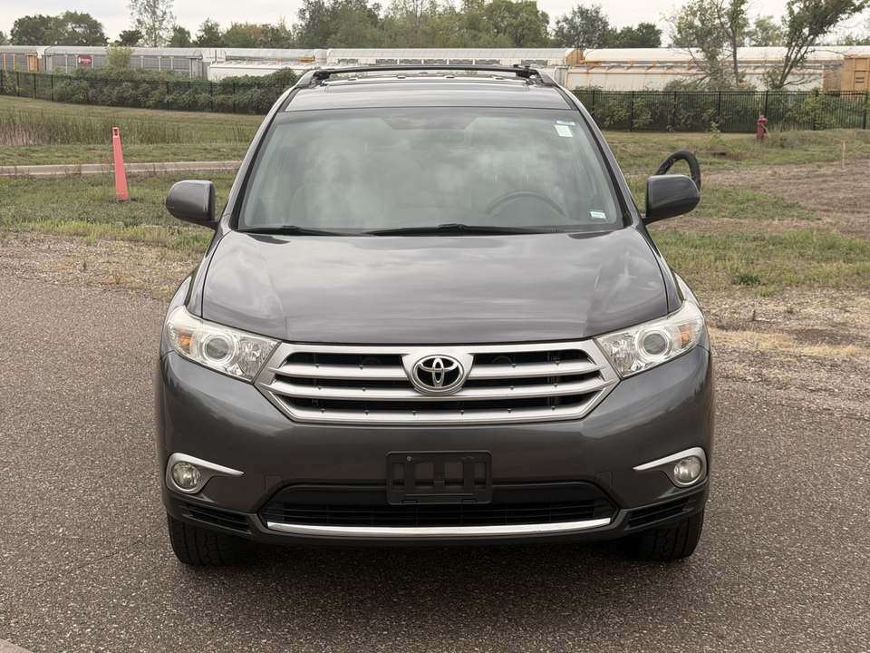 2013 Toyota Highlander, photo 3 of 10