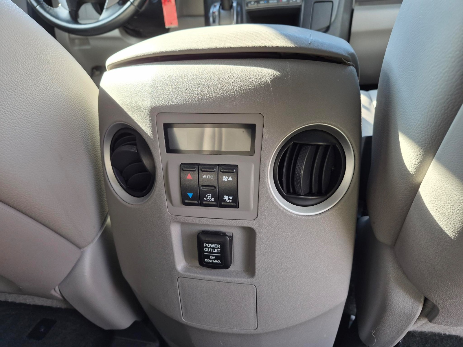 2015 Honda Pilot EX-L, photo 12 of 17