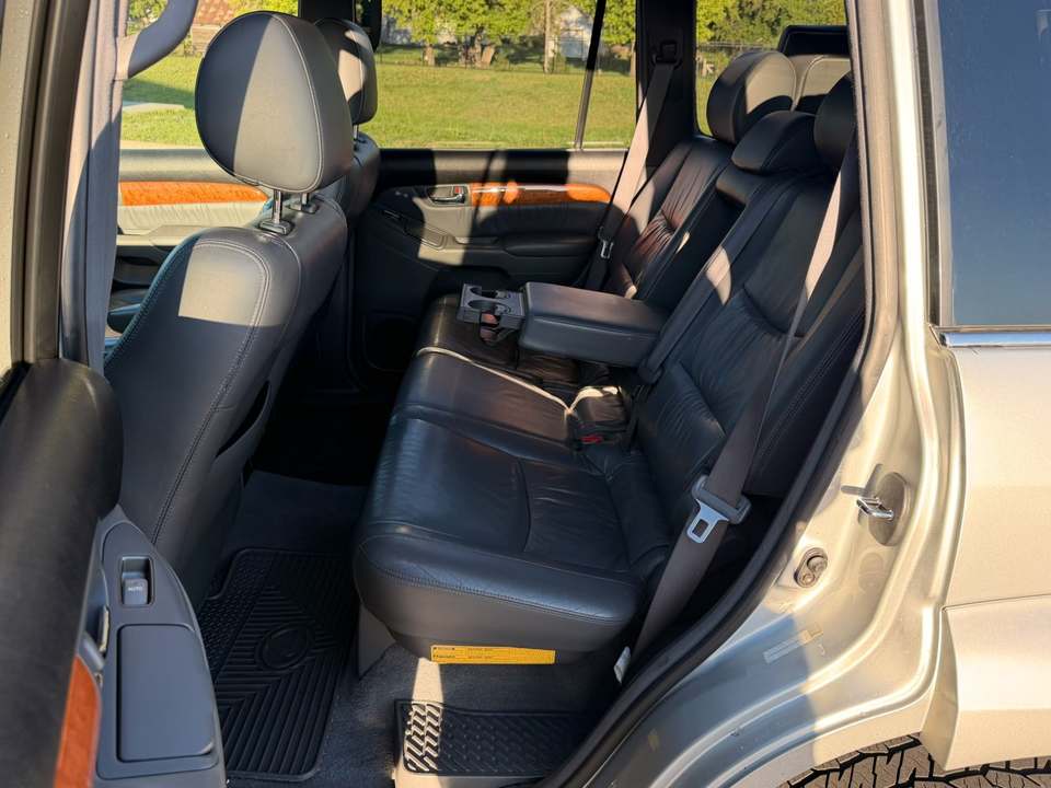 2004 Lexus GX 470, photo 7 of 10