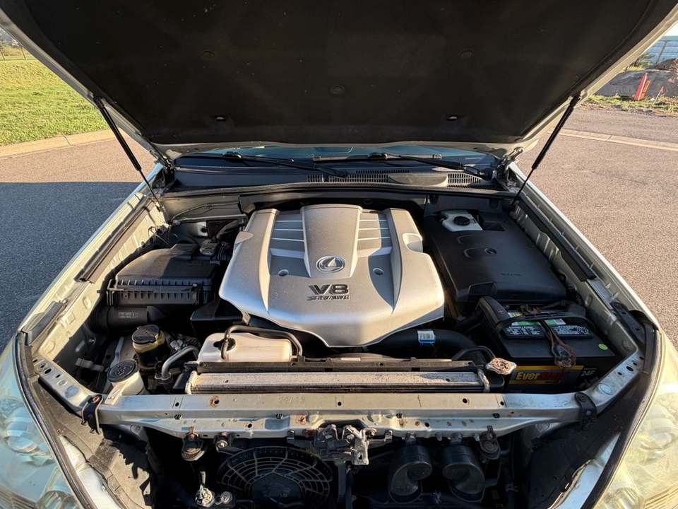 2004 Lexus GX 470, photo 9 of 10