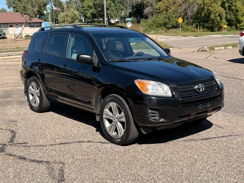 2012 Toyota RAV4, photo 2 of 10