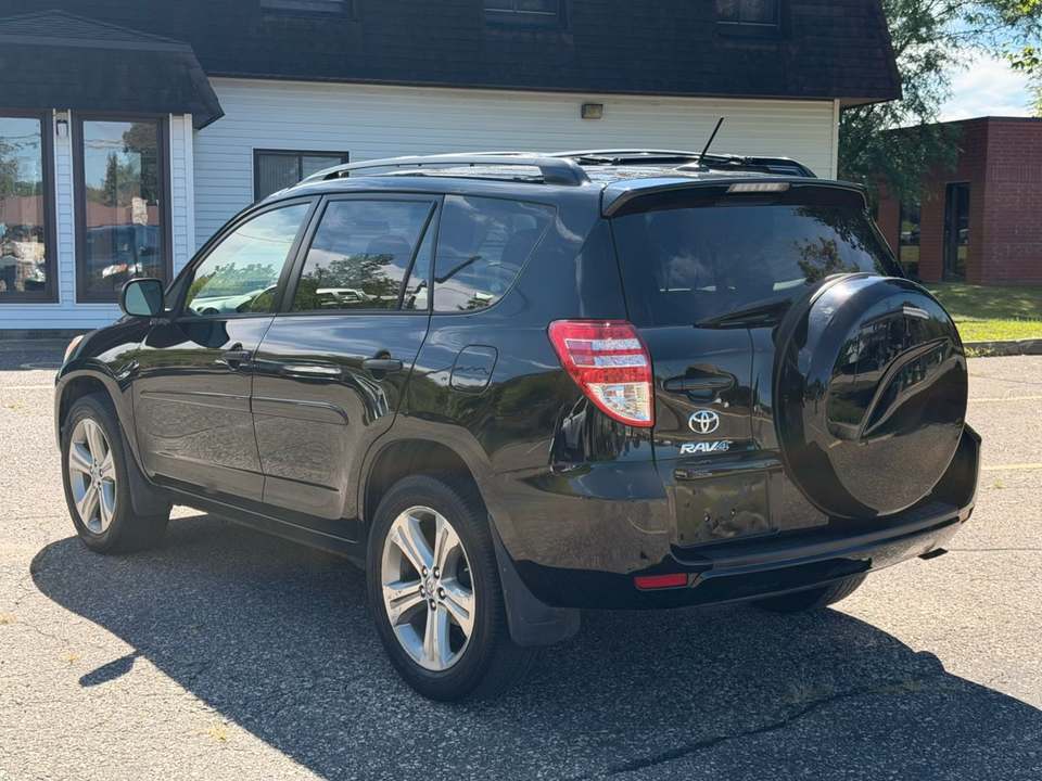 2012 Toyota RAV4, photo 4 of 10