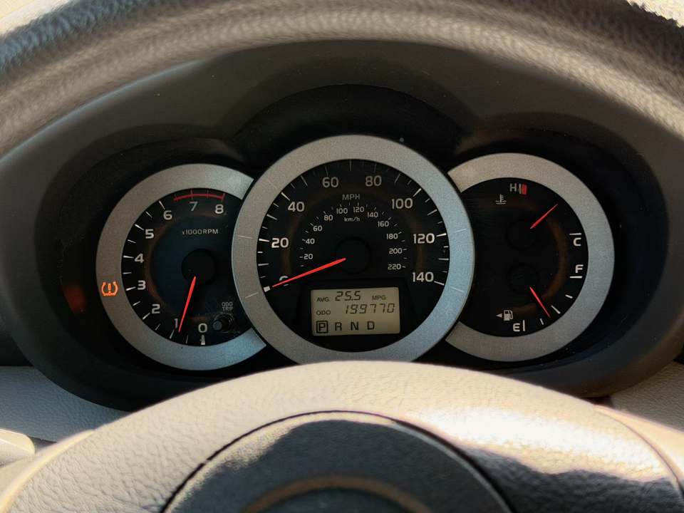 2012 Toyota RAV4, photo 10 of 10