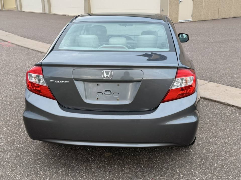 2012 Honda Civic, photo 4 of 10