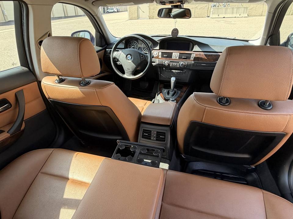 2011 BMW 328i, photo 8 of 10